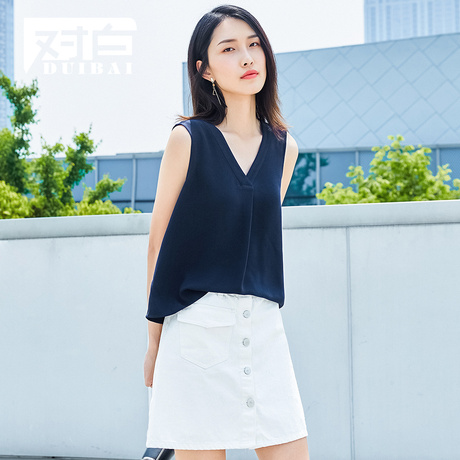 对白V领无袖雪纺衫女2018夏装新款褶裥宽松通勤简约OL风气质上衣商品大图