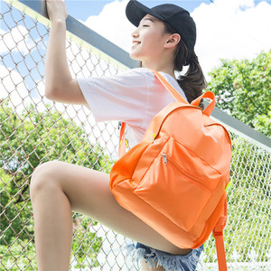 户外旅游双肩背包