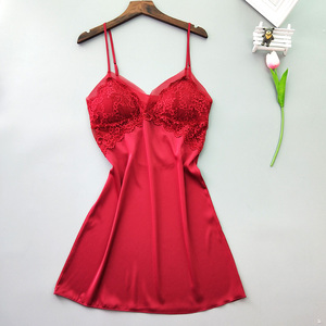 吊带睡衣女夏季性感睡裙带胸垫春秋韩版冰丝绸极度诱惑蕾丝家居服