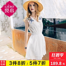 裂帛白色连衣裙女夏2018新款小清新仙女花朵刺绣镂空无袖少女裙子图片