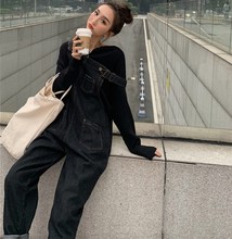 时尚套装女秋冬复古长袖宽松针织开衫小外套休闲牛仔背带裤两件套