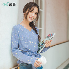 茵曼旗舰店2018秋新款V领荷叶边下摆碎花长袖衬衣衬衫女收腰上衣图片