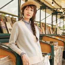 茵曼旗舰店2018秋装新款V领条纹宽松休闲毛衣女针织开衫薄外套女图片