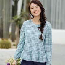 茵曼2018春新圆领清新文艺格子宽松荷叶摆套头衬衫长袖衬衣女上衣图片