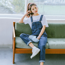 章若楠ins网红减龄牛仔背带裤女2019春季新款韩版森女系宽松裤子