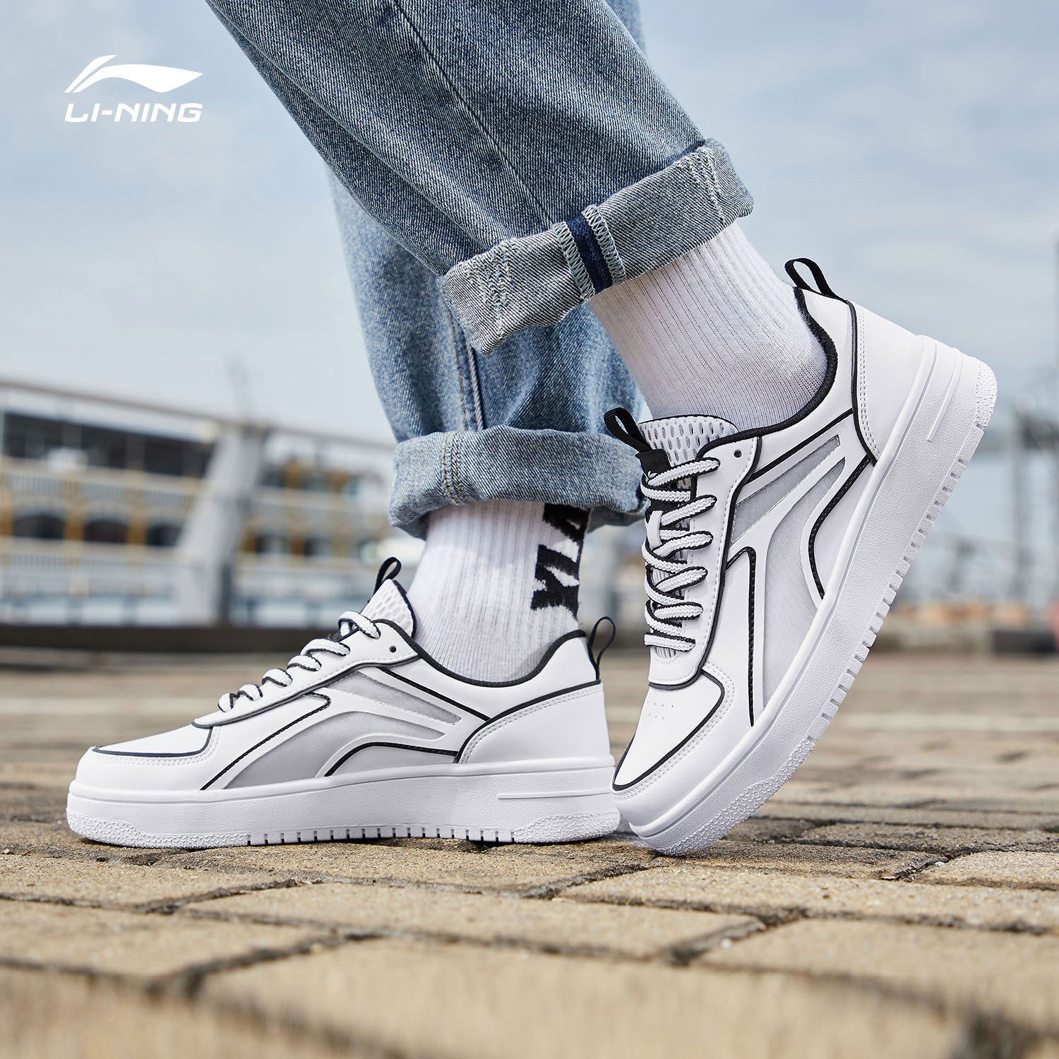 Li Ning casual men's and women's shoes 2019 new shock absorption casual board shoes couple shoes classic sports shoes AGCP103