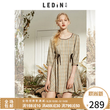 乐町格纹娃娃连衣裙ins超火的百褶裙2018秋装新款女韩版复古气质图片