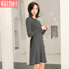 依嬅莎2018年冬季新款连衣裙YD18YQW6329图片