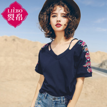 裂帛旗舰店2018夏装新款刺绣肩带V领上衣针织宽松型七分袖T恤女图片