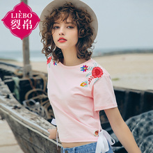 裂帛2018夏新款百搭圆领刺绣短袖上衣时尚个性飘带T恤女51172577图片