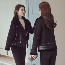 韩版皮毛一体冬季新款宽松短外套夹克加绒加厚保暖机车服女装上衣图片