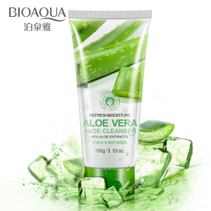 泊泉雅芦荟胶洗面奶