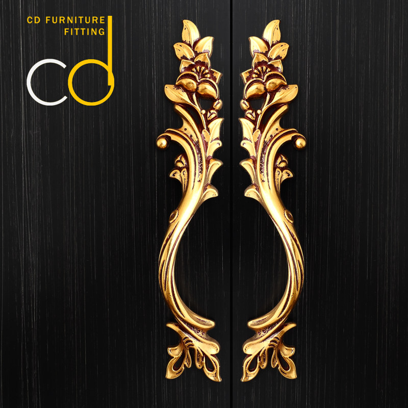 �����������005596