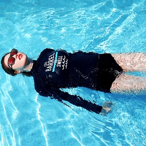 韩国分体潜水服