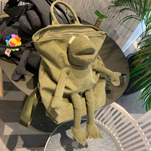 帆布学生双肩包男女同款2019新款韩版百搭旅行包青蛙涂鸦背包大包