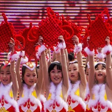 成人幼儿园小学儿童演出专用舞蹈跳舞表演舞台道具 中国结 红红