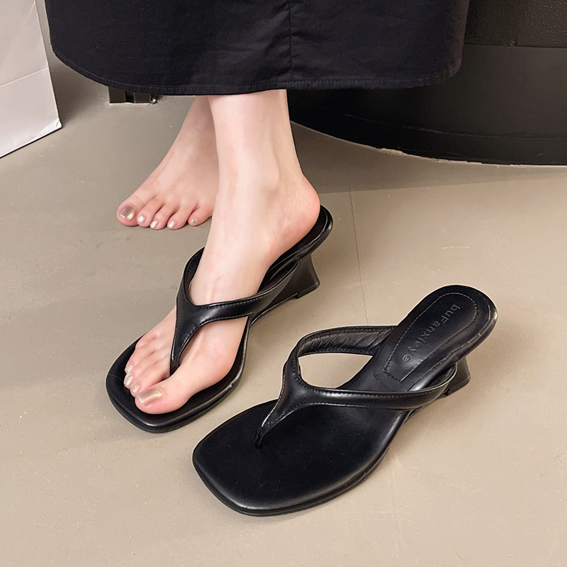 【狂欢价】2025春夏新款方头坡跟夹脚人字拖鞋高跟简约外穿时尚休闲凉鞋女