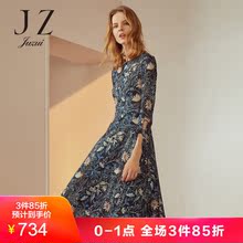玖姿2018秋装新款时尚亮丝混纺碎花印花中长款连衣裙女显瘦图片