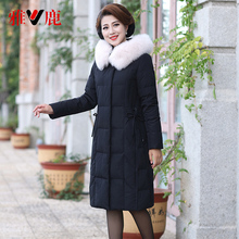 雅鹿正品反季2018中老年女装冬装羽绒服40岁50妈妈中长款过膝外套图片