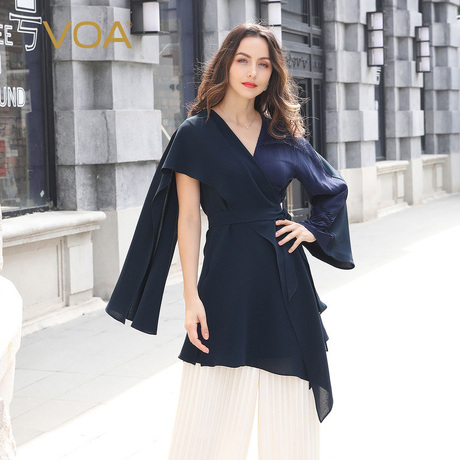 VOA时尚半披肩式V领不对称设计绑带宽松不限身材女真丝连衣裙B911商品大图
