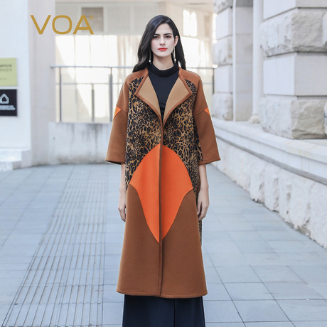 VOA圆领插件七分袖撞料拼接豹纹装饰直筒长款双面羊毛大衣SA7628商品大图