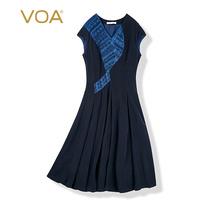 VOA40姆米重磅真丝撞料拼接V领落肩袖中腰修身中长大摆真丝连衣裙图片