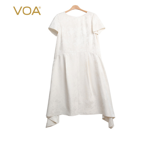 VOA 椰奶白提花真丝圆领短袖中腰燕尾清纯连衣裙商品大图