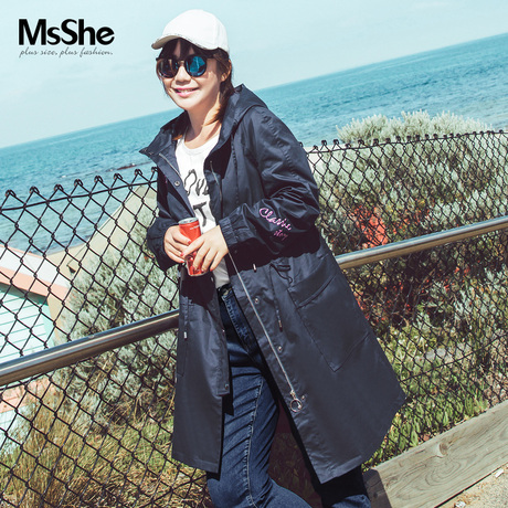 MsShe加大码女装2018新款秋装韩版休闲宽松连帽风衣外套M1811021商品大图