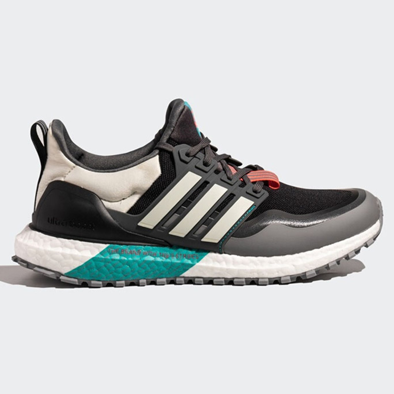 Adidas Men's and Women's Shoes 2019 Winter New BOOST Sports Shoes Cushioned and Durable Running Shoes EG8099