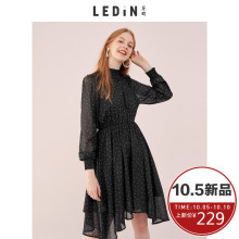 乐町2018秋装新款女印花雪纺连衣裙ins超火的仙女裙复古气质韩版图片