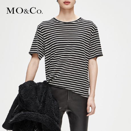 MOCO2018冬季新品圆领黑白条纹短袖T恤MA184TEE231 摩安珂商品大图