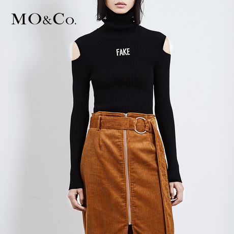 MOCO高领挖肩英文刺绣针织毛衫上衣MA174SWT323 摩安珂商品大图