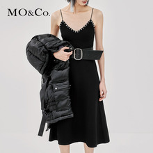 MOCO2018秋季新品修身V领铆钉针织连衣裙MA183DRS303 摩安珂图片
