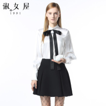 淑女屋秋季新款 漂白色100%桑蚕丝圆领上衣