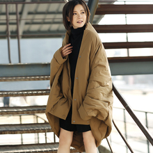 米可可Y8102文艺大码茧型斗篷V领双排扣保暖羽绒服女 18秋冬新图片