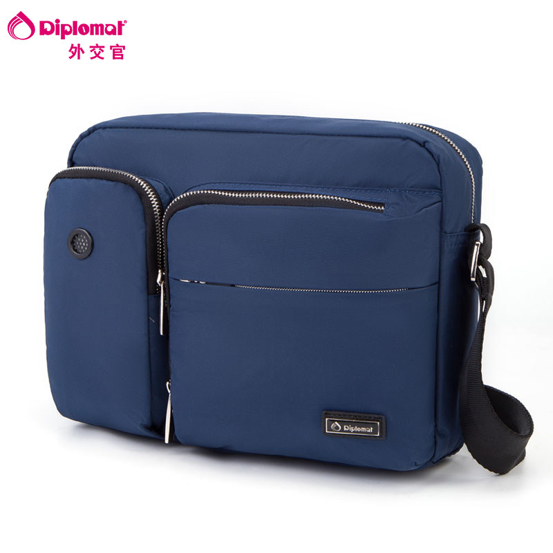 巧手制包寄初心 赤色基因代代传