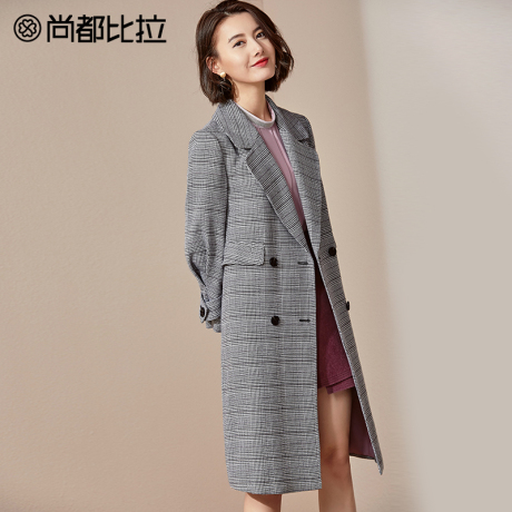 【8折价374元】尚都比拉英伦格子复古双排扣中长款大衣毛呢外套商品大图
