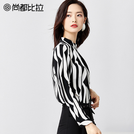 雪纺衫女长袖2018秋装新款黑白撞色上衣尚都比拉压褶气质ol职业装商品大图