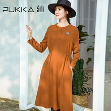 Pukka蒲牌羊毛呢绣花连衣裙女原创设计大码女装秋冬装女2018新款图片