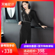 隆缘裳2018秋冬新款优雅蕾丝拼接v领长袖高腰显瘦针织连衣裙 3792图片