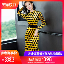 隆缘裳2018秋冬新款丝绒连衣裙女复古波点修身显瘦气质鱼尾裙3895图片