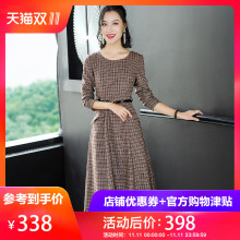 隆缘裳复古格子连衣裙2018冬季新款圆领收腰显瘦过膝A字裙子5109图片