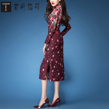 首尚格释2018秋装新款女装立领修身显瘦中长款印花长袖连衣裙图片