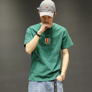 马切达夏季日系复古圆领T恤