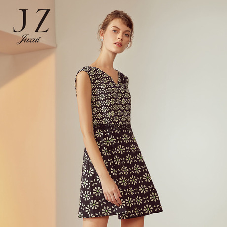 JUZUI/玖姿2018夏装新款印花V领棉质中长无袖连衣裙女商品大图