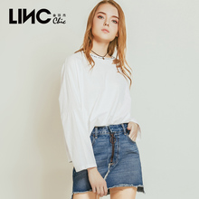 LINC 金羽杰2018夏季新款破洞植绒字母印花T恤女长袖宽松8231442图片