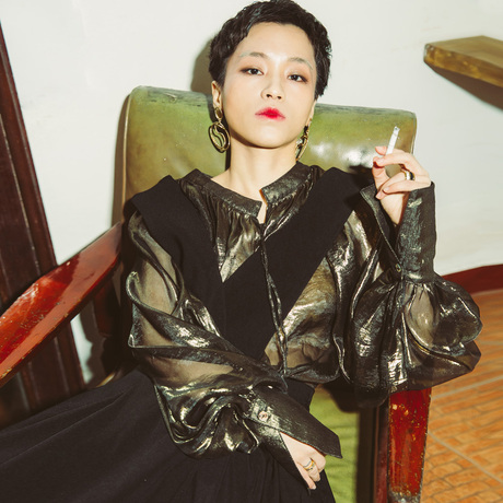 涂月复古灯笼袖雪纺衬衫女长袖2018秋装新款不规则系带立领衬衣商品大图