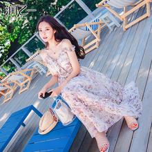 润乙一碎花雪纺连衣裙女2018夏装新款一字肩吊带裙度假沙滩长裙子图片