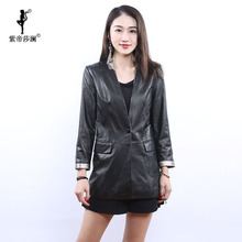 紫帝莎澜女装2018新款V领绵羊皮皮衣修身显瘦中长外套LM2503Y图片