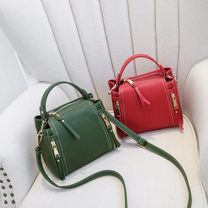 2017秋冬新款韩版爆款斜挎包